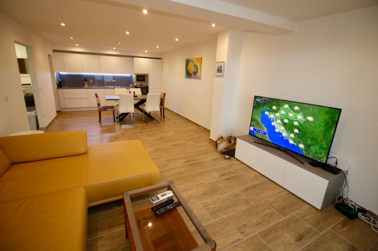 Apartment Pearl Of Kvarner לובראן מראה חיצוני תמונה